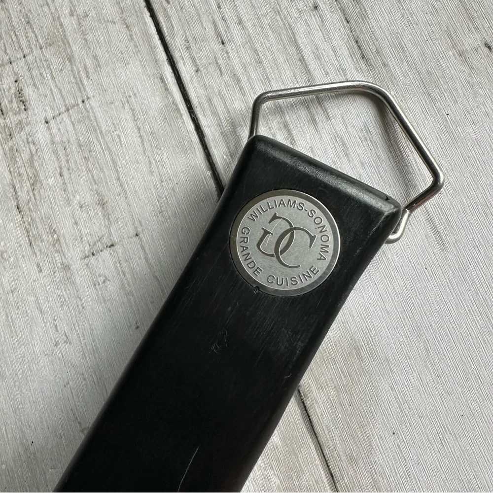 PREOWNED WILLIAMS SONOMA GRILLING FORK TOOL